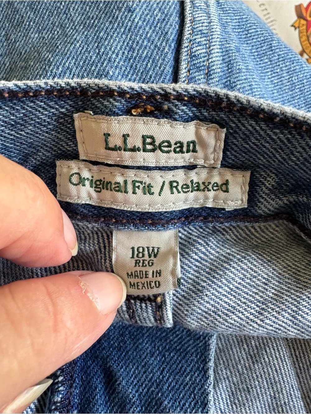 L.L.Bean Women’s Light Blue Original Fit Relaxed 18W Denim Jeans - Picture 3 of 7